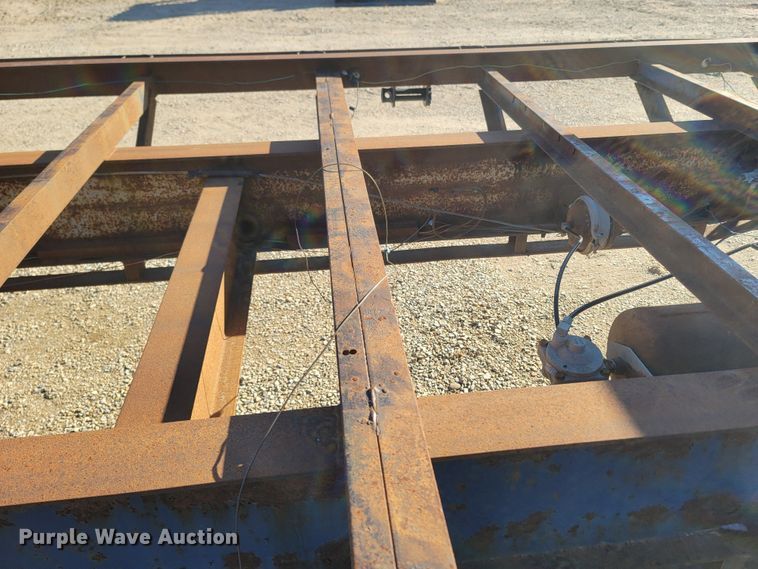 image for item ME9047 1995 West Wind Trailers  drop deck equipment trailer