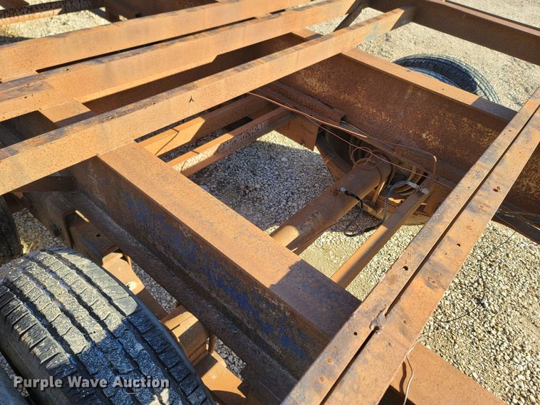 image for item ME9047 1995 West Wind Trailers  drop deck equipment trailer