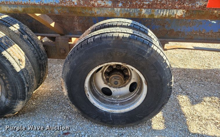 image for item ME9047 1995 West Wind Trailers  drop deck equipment trailer