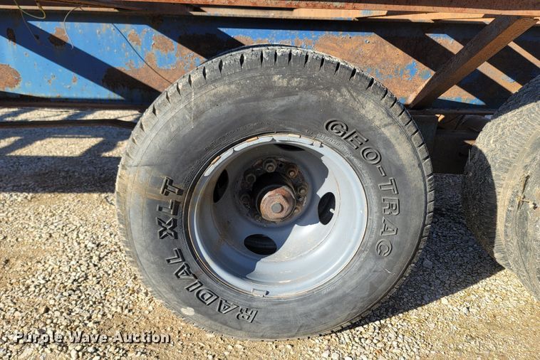 image for item ME9047 1995 West Wind Trailers  drop deck equipment trailer