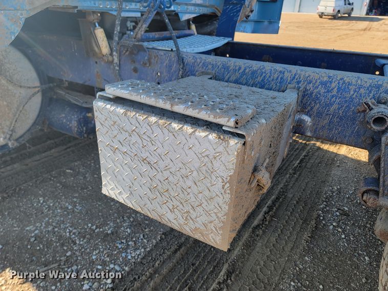 image for item ME9751 1992 Volvo Aero WIA  semi truck