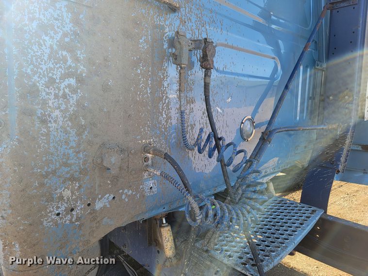 image for item ME9751 1992 Volvo Aero WIA  semi truck