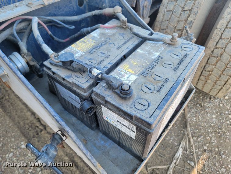 image for item ME9751 1992 Volvo Aero WIA  semi truck