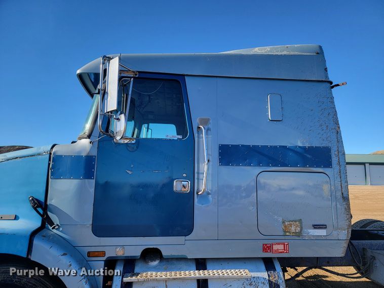 image for item ME9751 1992 Volvo Aero WIA  semi truck