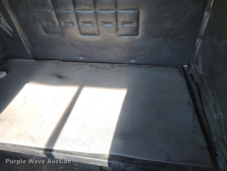 image for item ME9751 1992 Volvo Aero WIA  semi truck