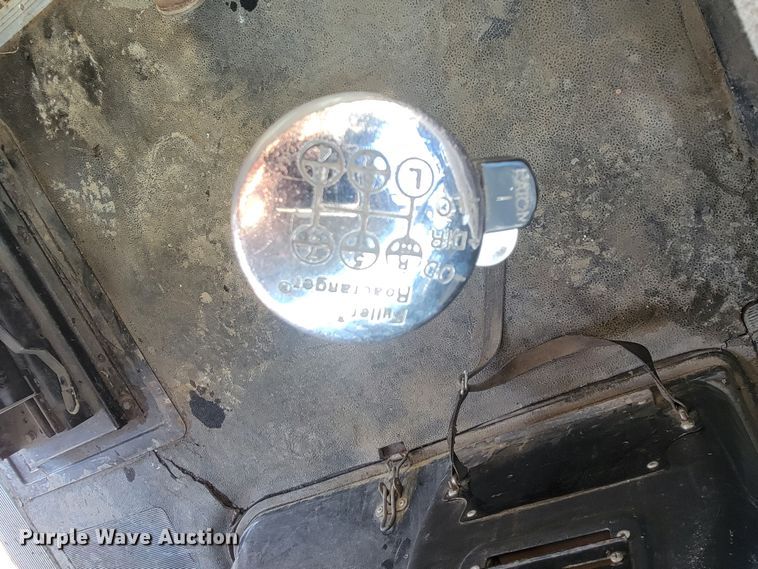 image for item ME9751 1992 Volvo Aero WIA  semi truck