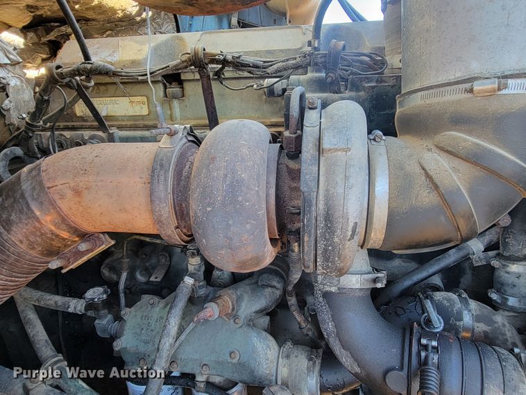 image for item ME9751 1992 Volvo Aero WIA  semi truck