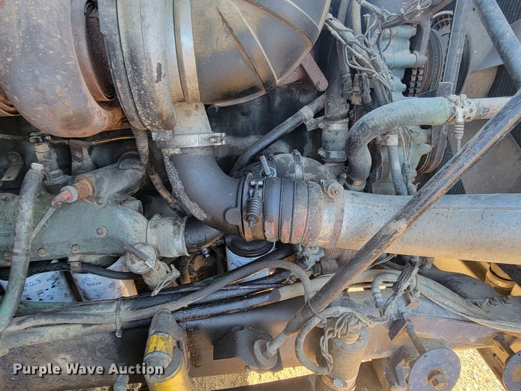 image for item ME9751 1992 Volvo Aero WIA  semi truck