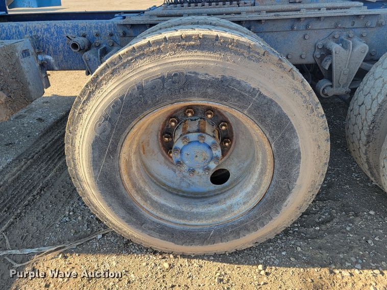 image for item ME9751 1992 Volvo Aero WIA  semi truck