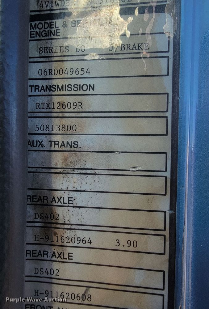 image for item ME9751 1992 Volvo Aero WIA  semi truck