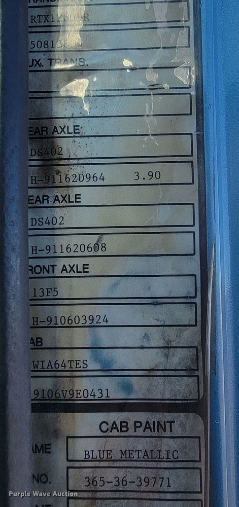 image for item ME9751 1992 Volvo Aero WIA  semi truck