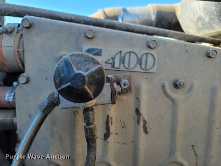 image for item ME9752 1990 Freightliner  rollback truck