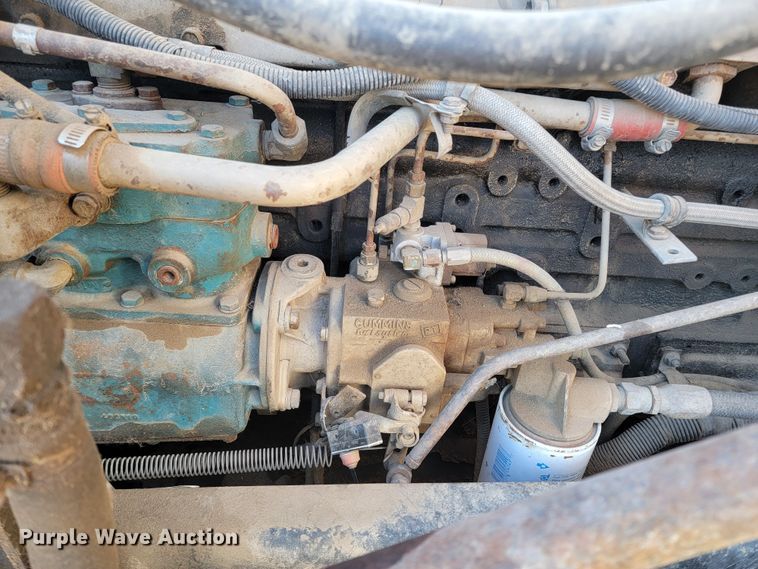 image for item ME9752 1990 Freightliner  rollback truck