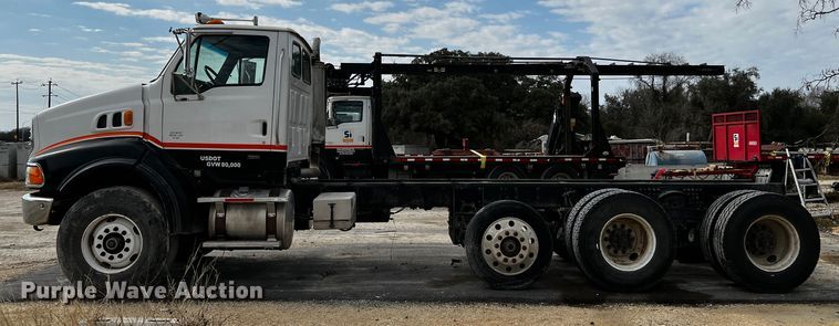 image for item MF9802 2007 Sterling L9500  truck cab and chassis