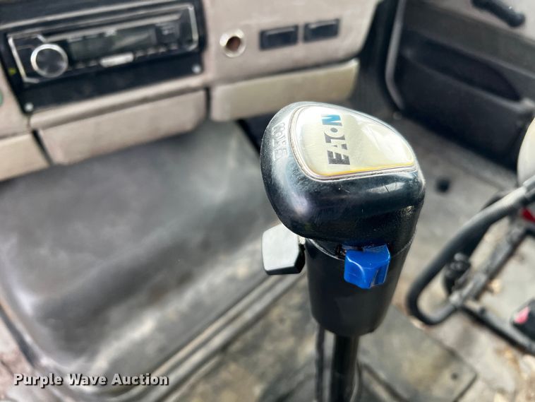 image for item MF9802 2007 Sterling L9500  truck cab and chassis