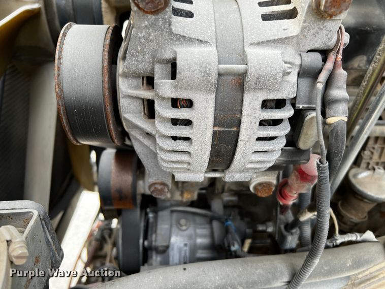 image for item MF9802 2007 Sterling L9500  truck cab and chassis