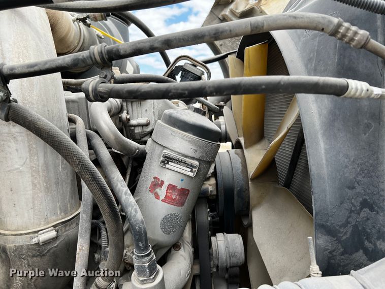 image for item MF9802 2007 Sterling L9500  truck cab and chassis