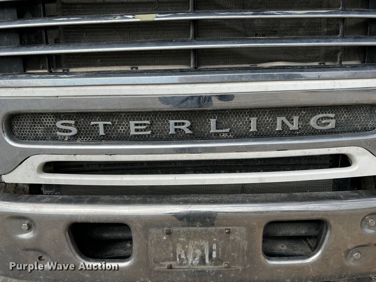 image for item MF9802 2007 Sterling L9500  truck cab and chassis