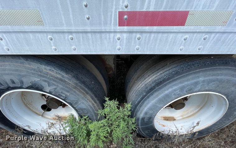 image for item MJ9067 1997 Great Dane dry van trailer