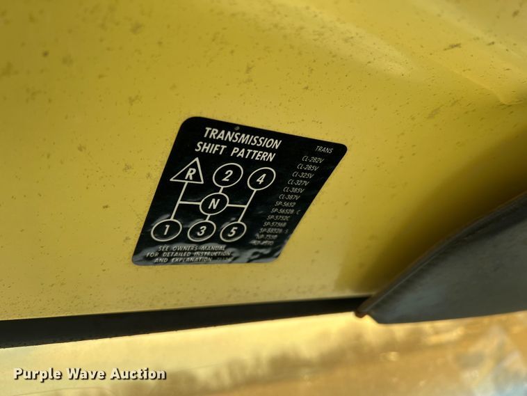 image for item MM9051 1987 GMC C7000 truck cab and chassis