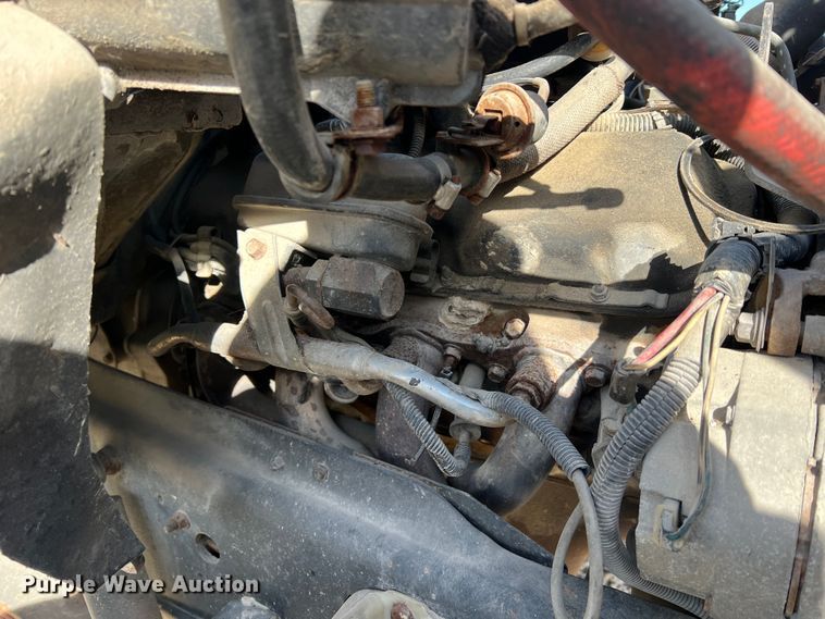 image for item MM9051 1987 GMC C7000 truck cab and chassis