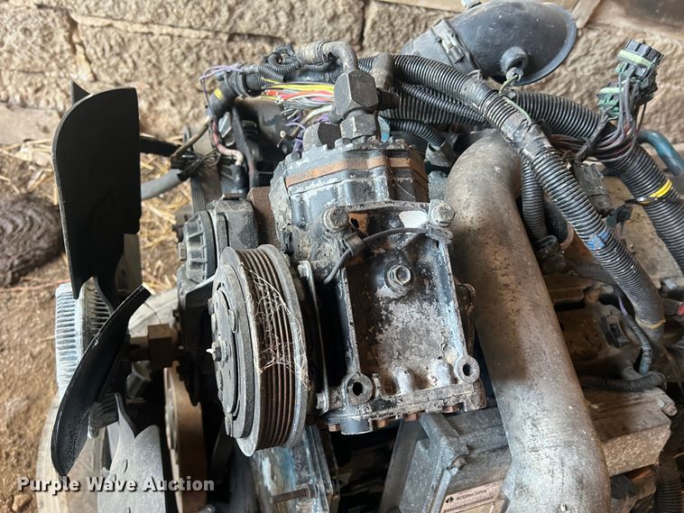 image for item MM9120 International DT466E  engine