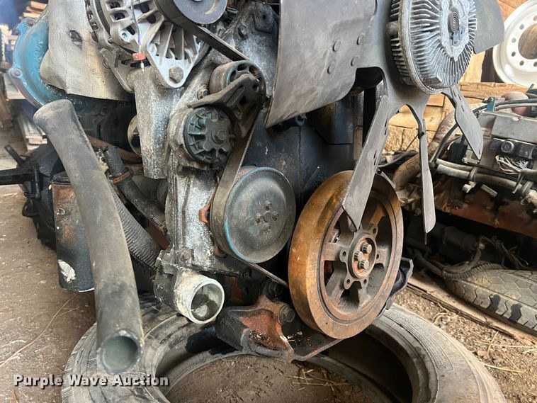 image for item MM9120 International DT466E  engine