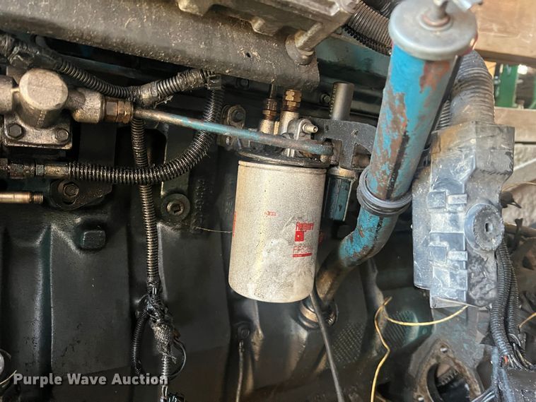 image for item MM9120 International DT466E  engine