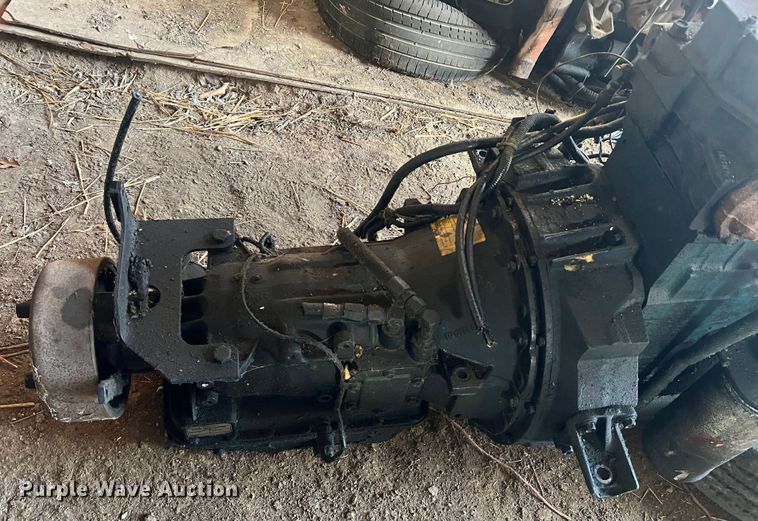 image for item MM9120 International DT466E  engine