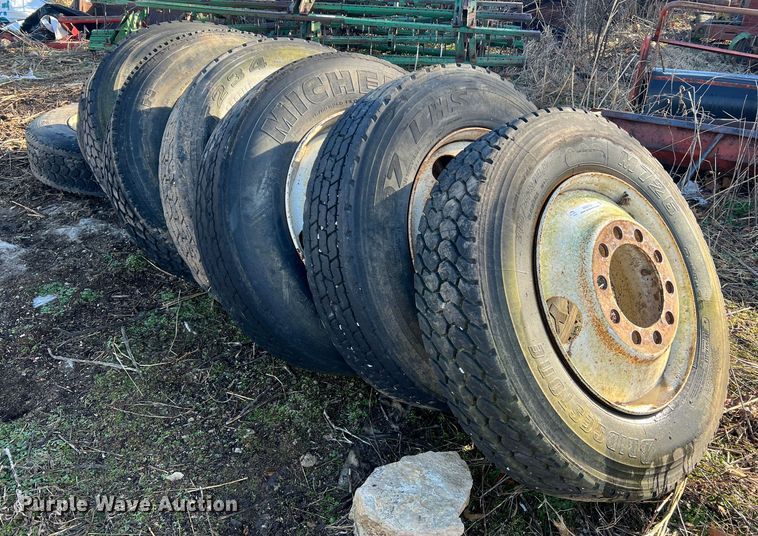 image for item MM9121 (8) wheels and tires