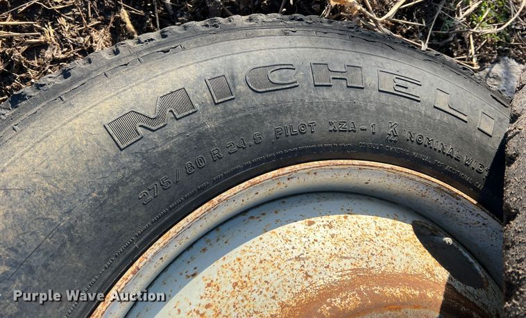 image for item MM9121 (8) wheels and tires