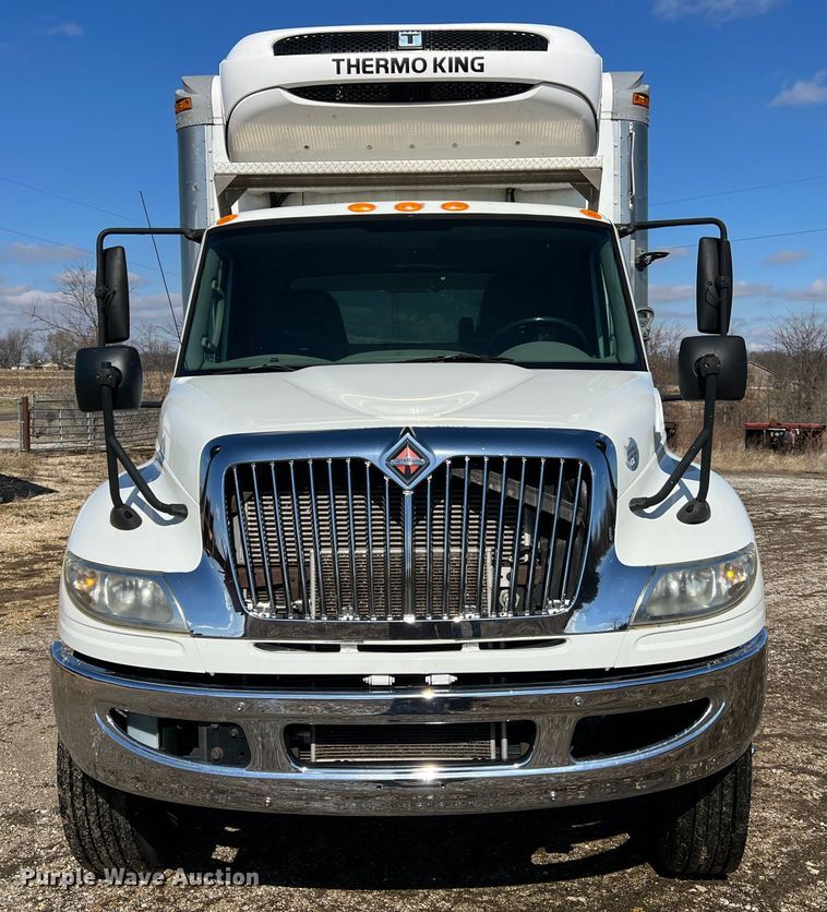 image for item MM9145 2015 International DuraStar 4300  refrigerated truck
