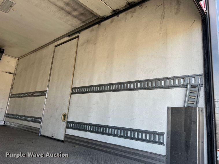 image for item MM9145 2015 International DuraStar 4300  refrigerated truck