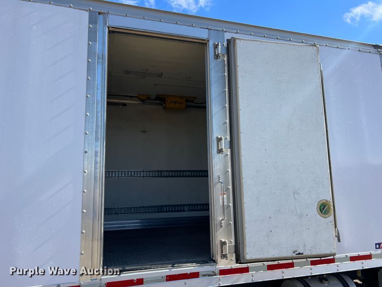 image for item MM9145 2015 International DuraStar 4300  refrigerated truck