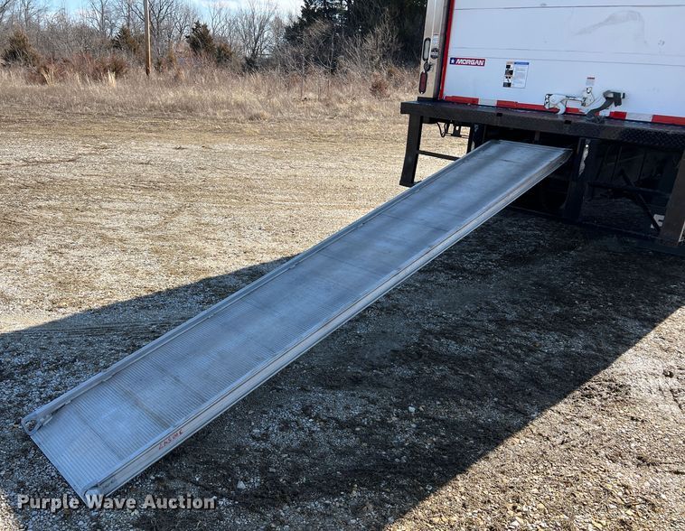 image for item MM9145 2015 International DuraStar 4300  refrigerated truck