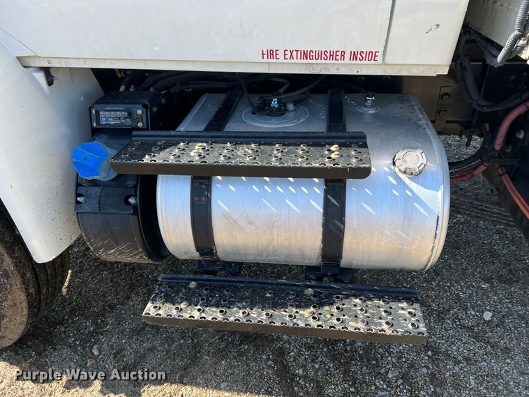 image for item MM9145 2015 International DuraStar 4300  refrigerated truck