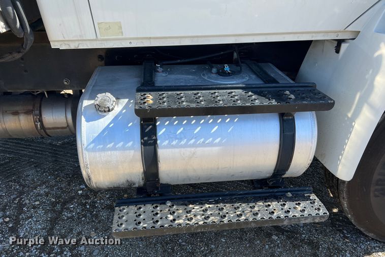 image for item MM9145 2015 International DuraStar 4300  refrigerated truck