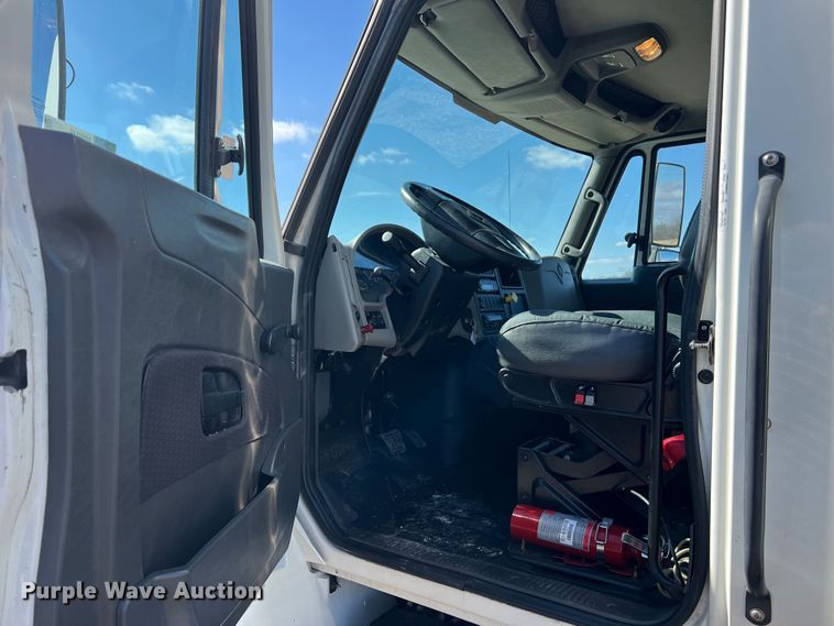 image for item MM9145 2015 International DuraStar 4300  refrigerated truck