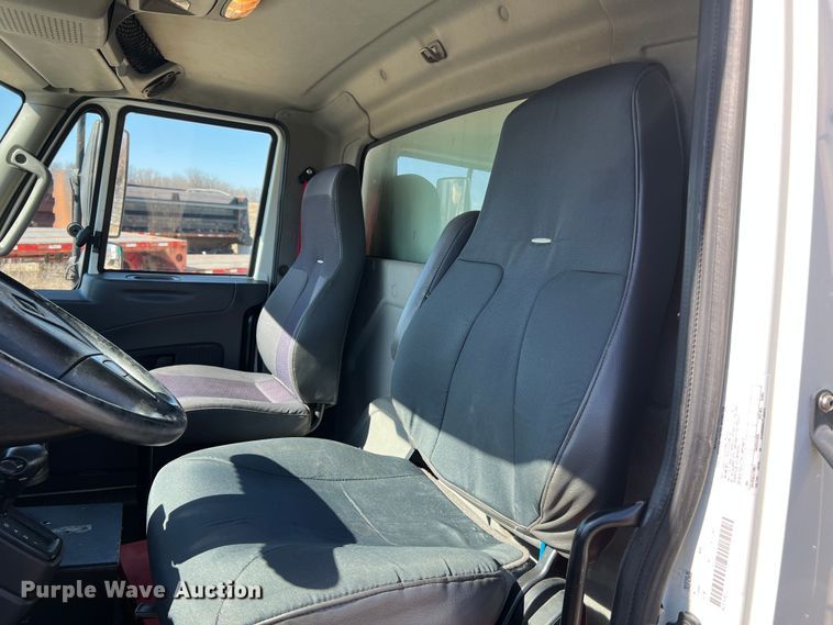 image for item MM9145 2015 International DuraStar 4300  refrigerated truck