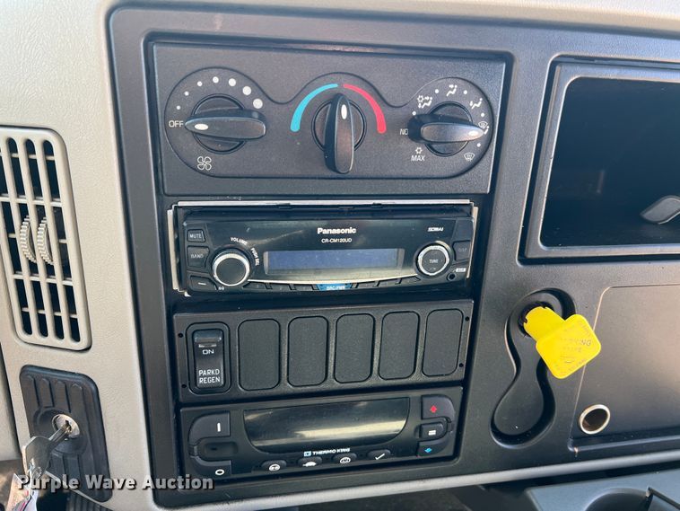 image for item MM9145 2015 International DuraStar 4300  refrigerated truck