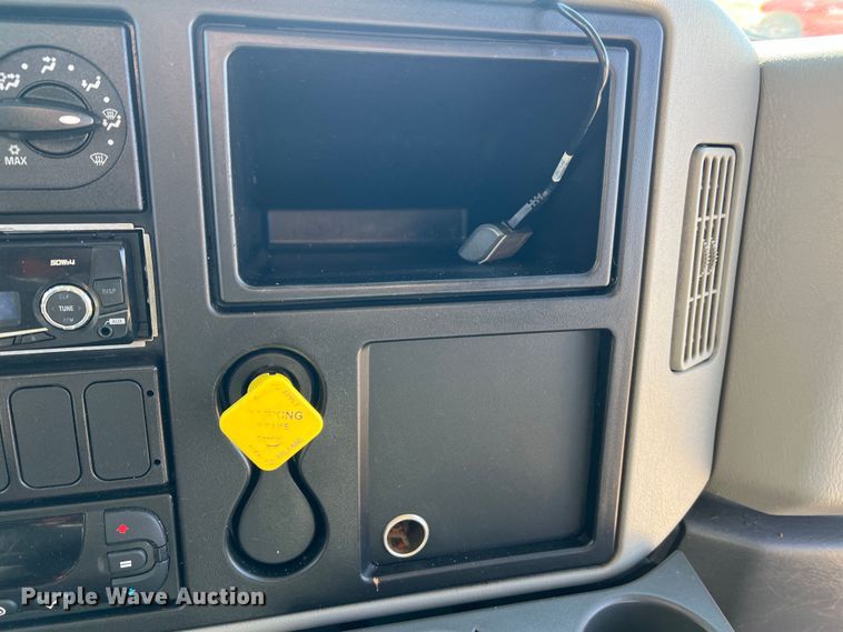 image for item MM9145 2015 International DuraStar 4300  refrigerated truck