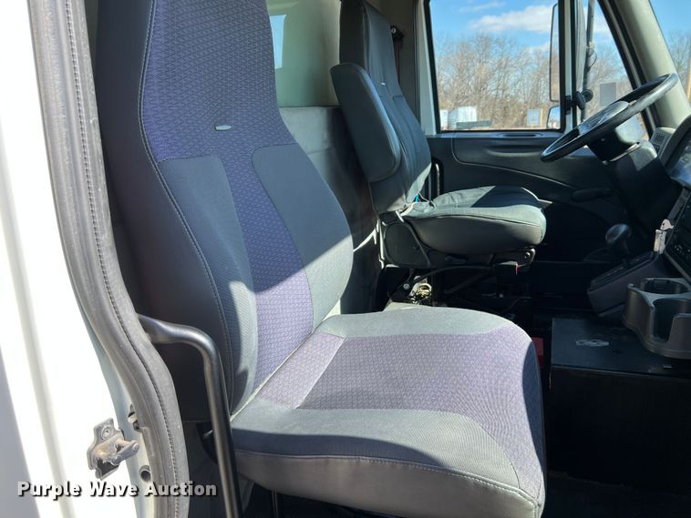 image for item MM9145 2015 International DuraStar 4300  refrigerated truck