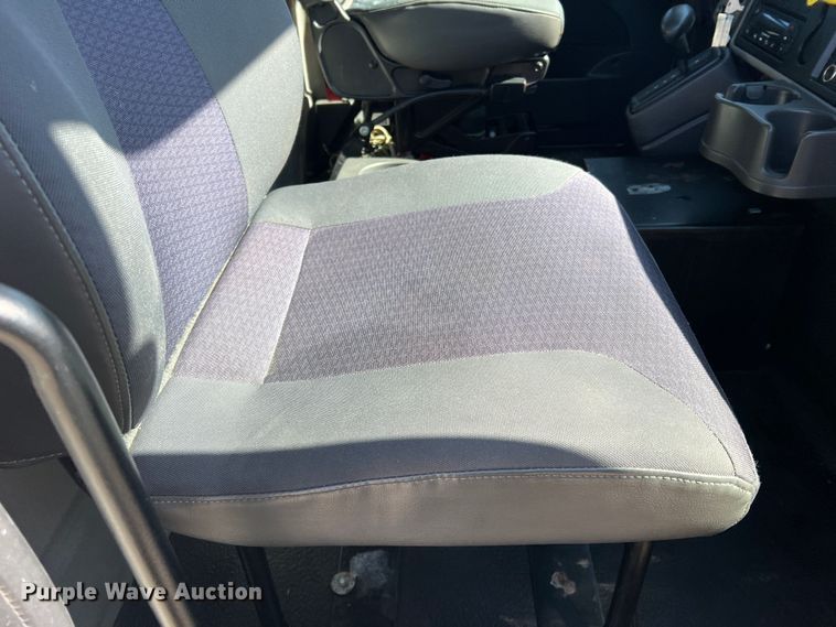 image for item MM9145 2015 International DuraStar 4300  refrigerated truck