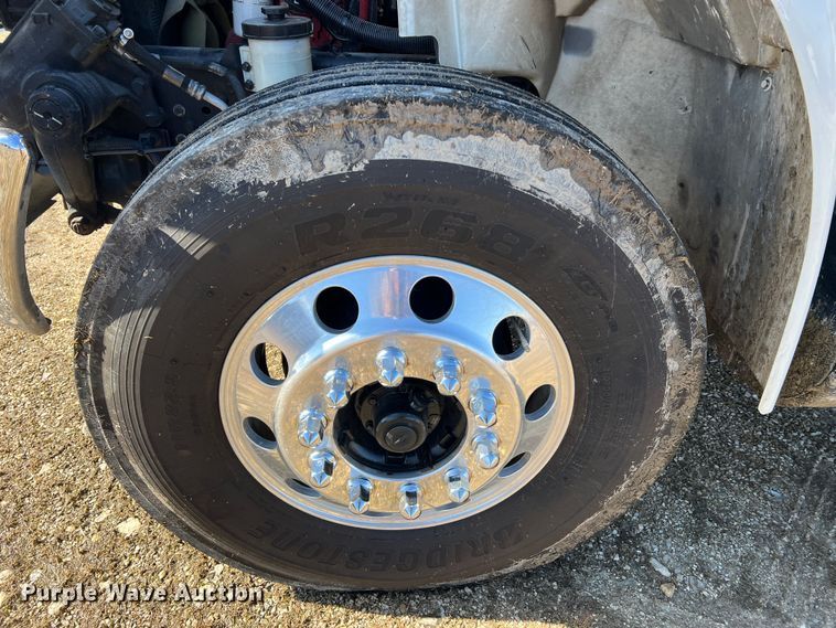 image for item MM9145 2015 International DuraStar 4300  refrigerated truck