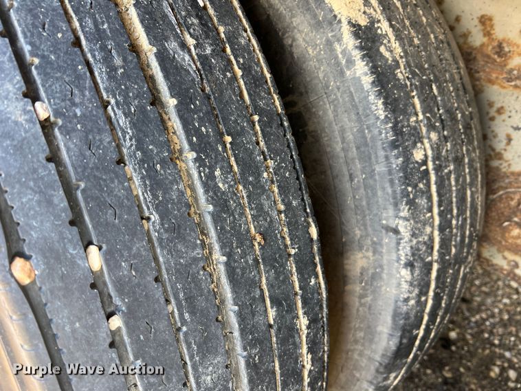 image for item MM9176 1997 Great Dane 7311TJWRA  dry van trailer