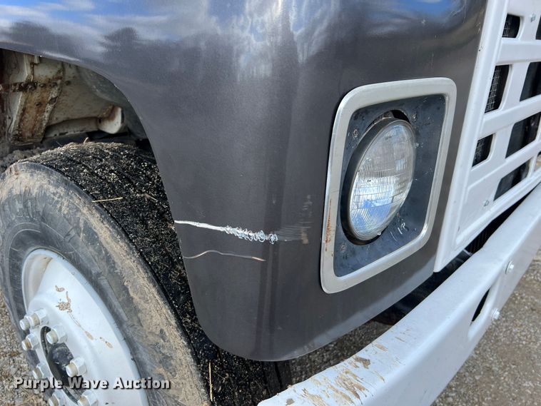 image for item MM9180 1981 International 1854  semi truck