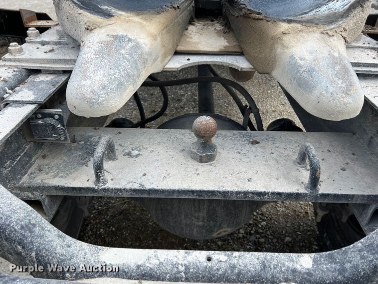 image for item MM9180 1981 International 1854  semi truck