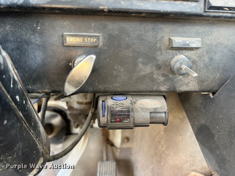 image for item MM9180 1981 International 1854  semi truck