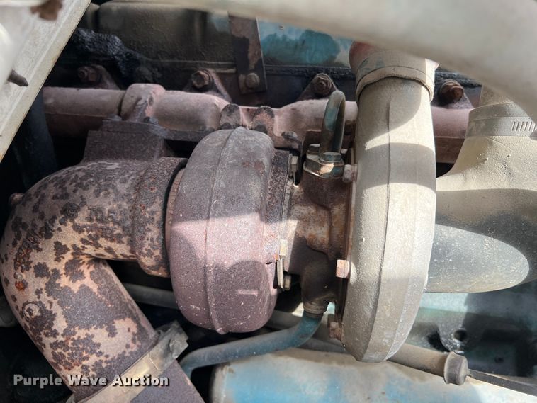 image for item MM9180 1981 International 1854  semi truck