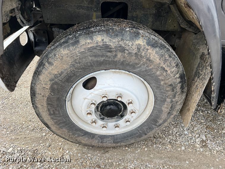 image for item MM9180 1981 International 1854  semi truck